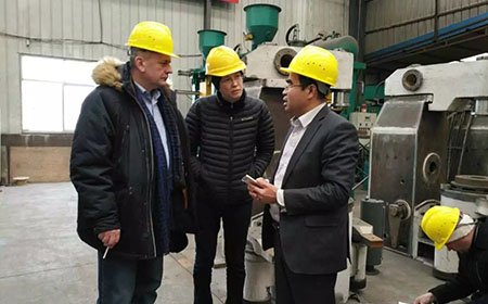 中外客戶來我公司考察指導(dǎo)